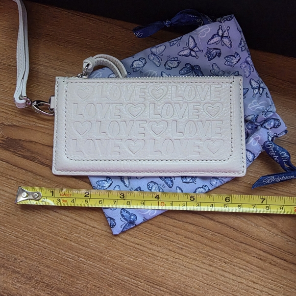 Brighton Deep In LOVE Card Wallet - Picture 3 of 3